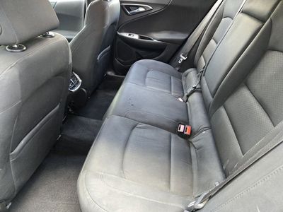 2017 Chevrolet Malibu - Photo 19