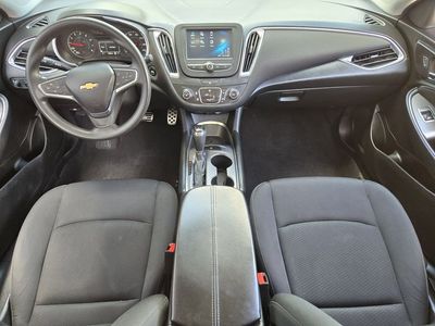 2017 Chevrolet Malibu - Photo 18