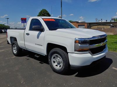 2016 Chevrolet Silverado 1500 — interior view