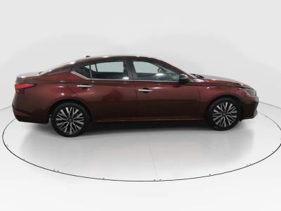 2024 Nissan Altima - Photo 8