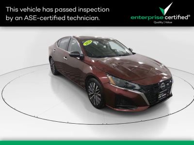 2024 Nissan Altima - Photo 1