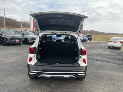 2023 Kia Seltos - Photo 17