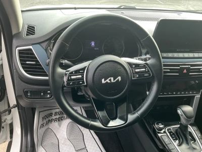 2023 Kia Seltos - Photo 19