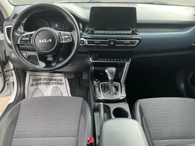 2023 Kia Seltos - Photo 12