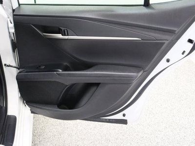 2025 Toyota Camry — photo 32 view