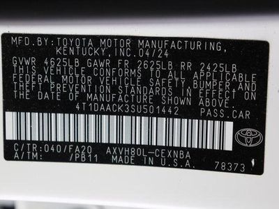 2025 Toyota Camry — photo 40 view