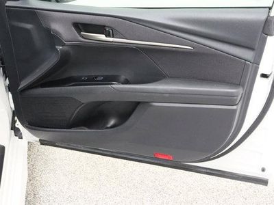2025 Toyota Camry — photo 34 view