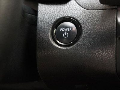 2025 Toyota Camry — photo 17 view
