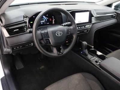 2025 Toyota Camry — photo 13 view
