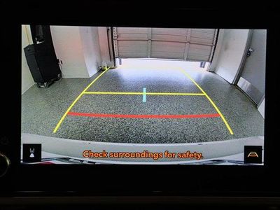 2025 Toyota Camry — photo 20 view
