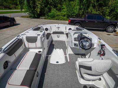 2023 Tahoe 2150 - Photo 9