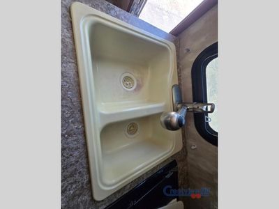 2014 Winnebago Industries Towables Minnie - Photo 12