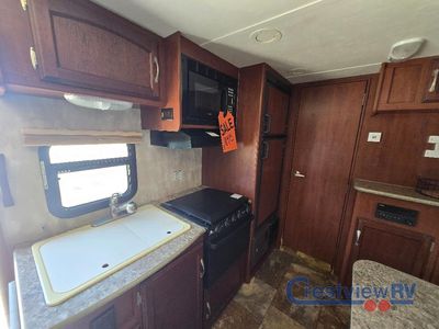 2014 Winnebago Industries Towables Minnie - Photo 10