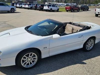 2002 Chevrolet Camaro — detail view