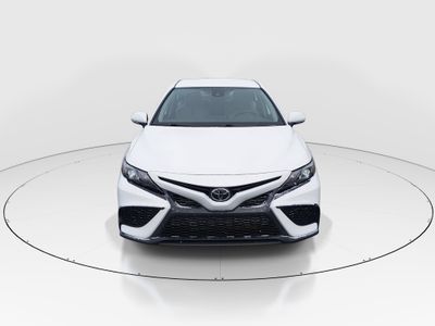 2023 Toyota Camry - Photo 2