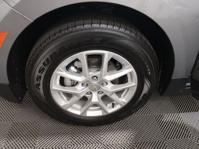 2024 Chevrolet Equinox — photo 10 view