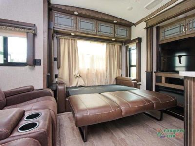 2018 Keystone RV Montana Legacy — photo 23 view