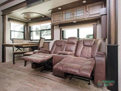2018 Keystone RV Montana Legacy — photo 22 view