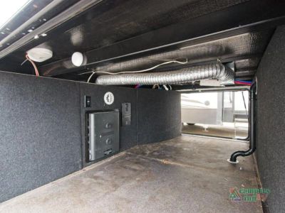 2018 Keystone RV Montana Legacy — photo 39 view