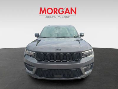 2023 Jeep Grand Cherokee — rear three-quarter view
