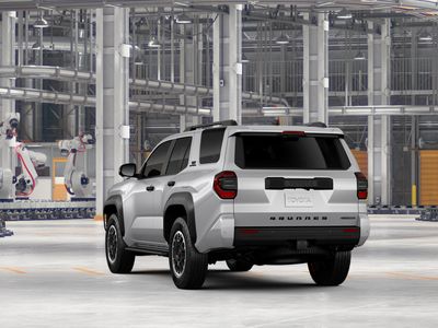 2026 Toyota 4Runner i-FORCE MAX - Photo 9