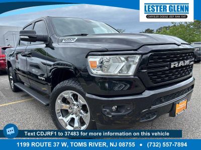 2022 RAM 1500 Big Horn in Diamond Black Crystal Pearlcoat — front three-quarter view