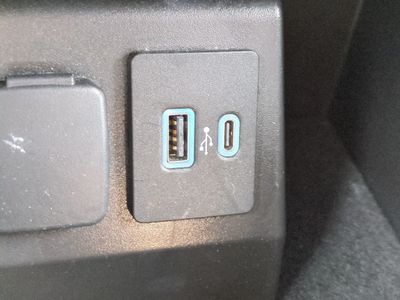 2022 Ford Explorer — photo 25 view