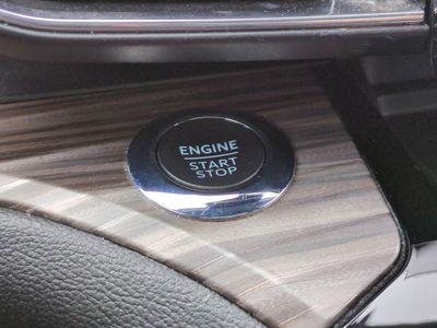 2022 Ford Explorer — photo 32 view