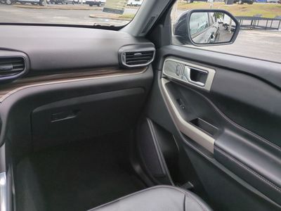 2022 Ford Explorer — photo 19 view