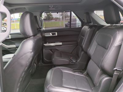 2022 Ford Explorer — photo 16 view