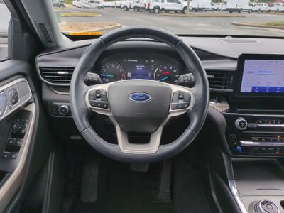 2022 Ford Explorer — photo 18 view