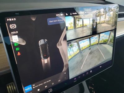 2024 Tesla Model Y — photo 27 view