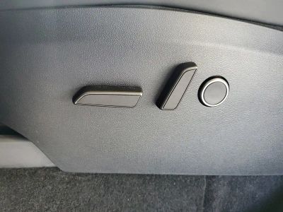 2024 Tesla Model Y — photo 19 view