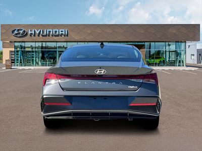 2026 Hyundai Elantra - Photo 9