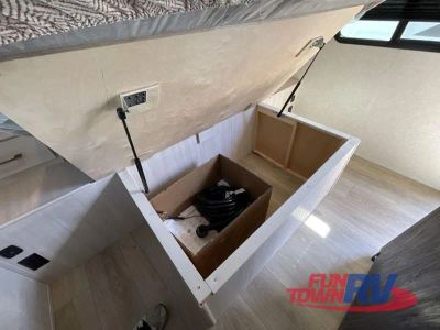 2025 Forest River RV Surveyor Legend X - Photo 31