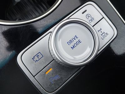 2025 Genesis GV80 - Photo 22