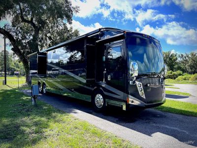 2015 Winnebago Grand Tour — front three-quarter view