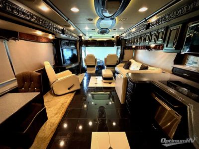 2015 Winnebago Grand Tour — detail view
