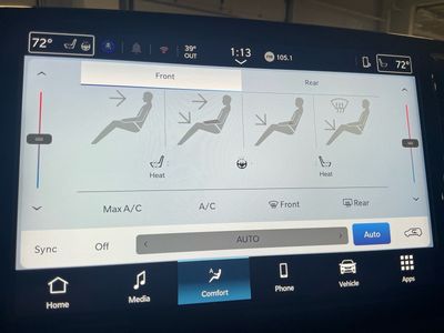 2026 Chrysler Pacifica — photo 14 view