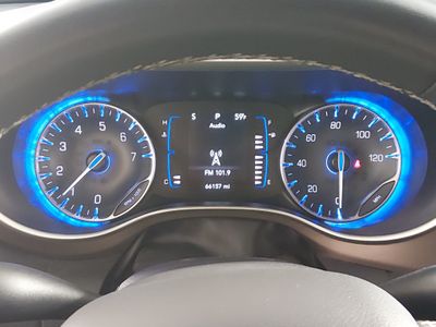 2023 Chrysler Voyager - Photo 14