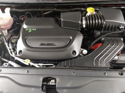 2023 Chrysler Voyager - Photo 9