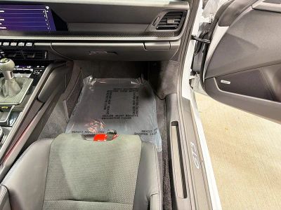 2026 Porsche 911 — photo 17 view