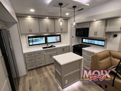 2026 Brinkley Model Z - Photo 22