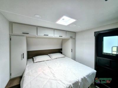 2027 Forest River RV Westbrook Luxury — photo 15 view