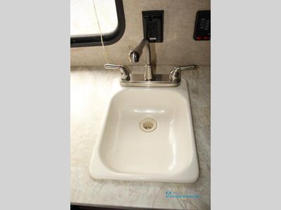 2017 Forest River RV Cherokee Wolf Pup - Photo 35