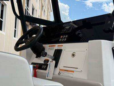 2025 Scarab 235 Open SE - Photo 5