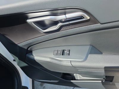2026 Kia Sportage — photo 21 view