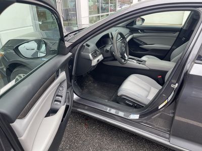 2019 Honda Accord Hybrid - Photo 10