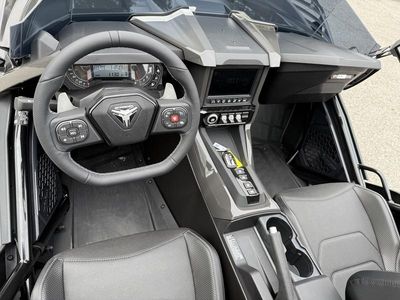 2025 Polaris Slingshot Slingshot R AutoDrive - Photo 15