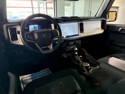 2024 Ford Bronco — photo 9 view